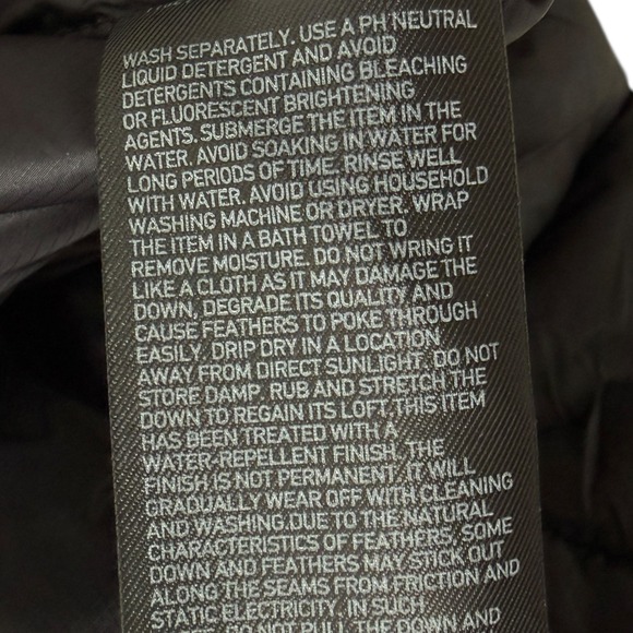 Uniqlo Ultra Light Down Hooded Puffer Jacket Mens XL Black Water Repellent - Picture 8 of 9